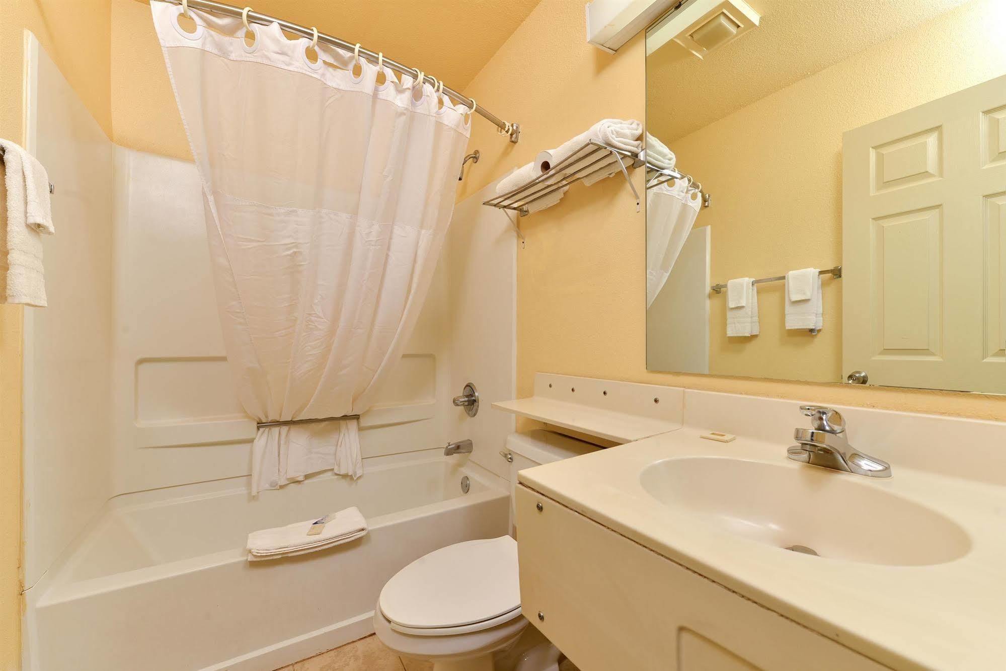 Americas Best Value Inn&Suites Albemarle Habitación foto