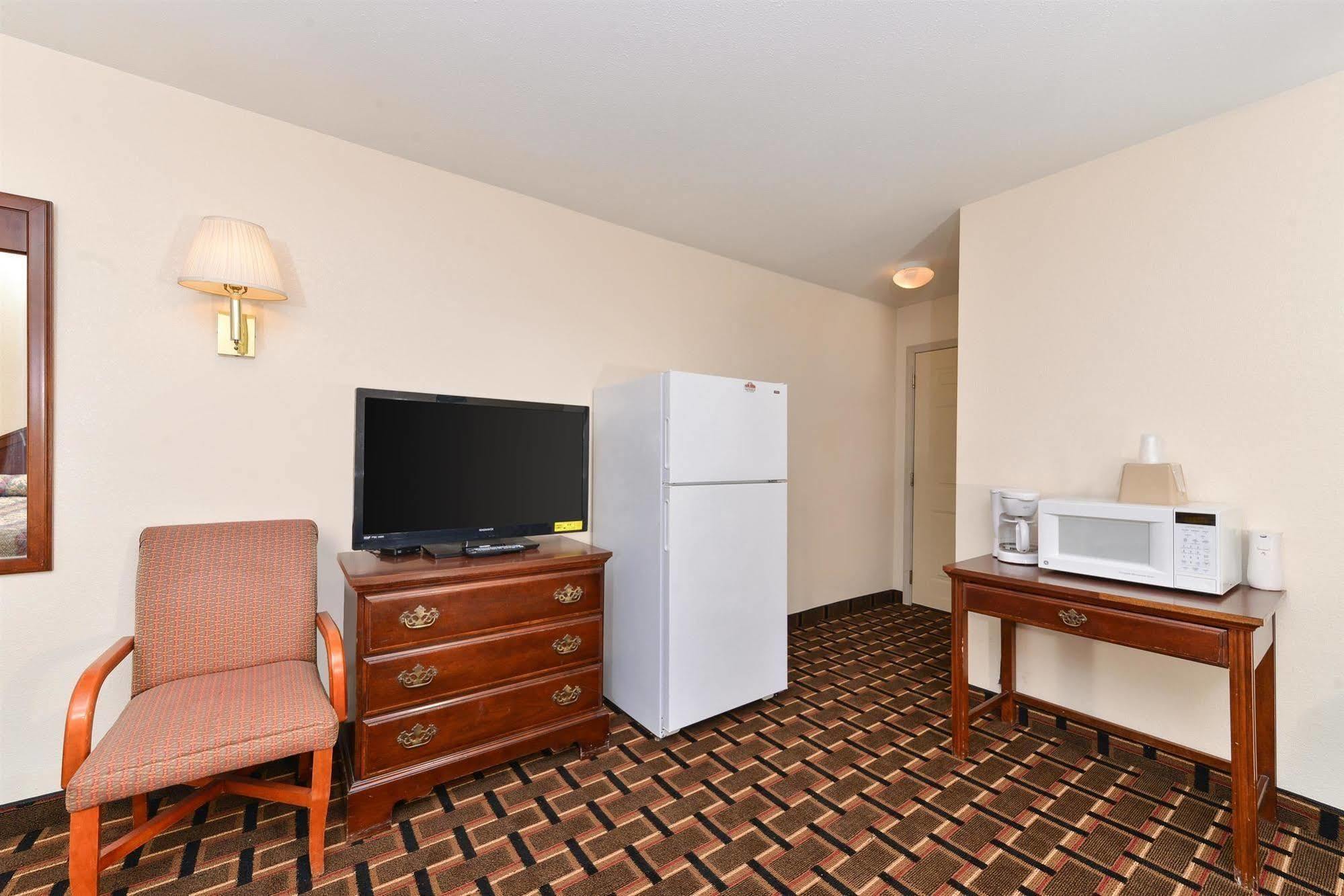 Americas Best Value Inn&Suites Albemarle Exterior foto
